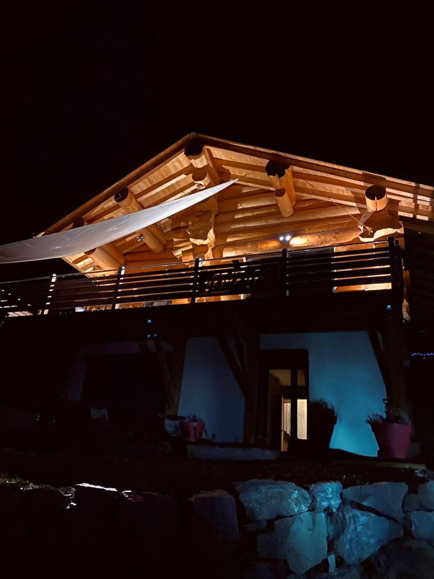 Chalet Anzac Chalet 5 Etoiles En Rondins Tout Neuf Unique Dans Les Aravis Les Villards-sur-Thônes Екстериор снимка